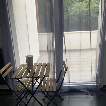 Jolie Maisonnette Avec Terrasse Nancy Centre Buitenkant foto